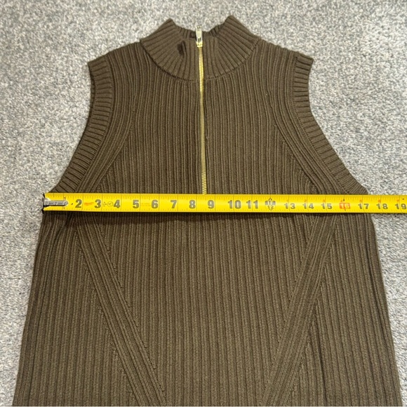 NWT Talbots MP Medium Petite Dark Green Cable Knit Sweater Vest - Picture 6 of 6